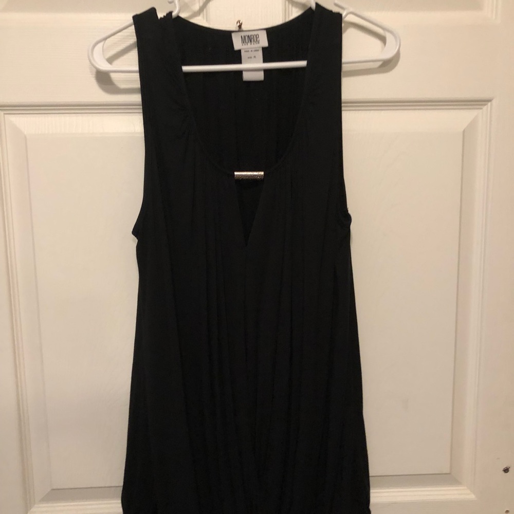 Monroe and Main Black Top